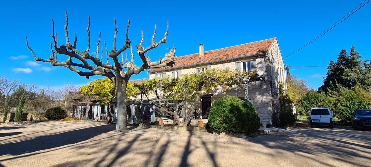 Bed and Breakfast La Bastide des Arts Saumane-de-Vaucluse Exterior foto